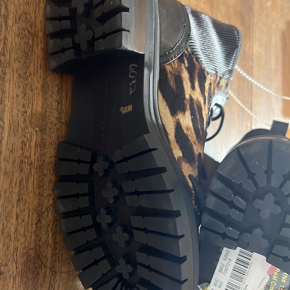 ✅New! Vince Camuto Bestenda3 Leather Lace-Up Combat Boot BLACK Leopard - Picture 6 of 6